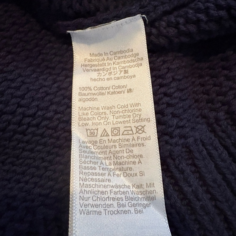 J. Crew excellent condition shaker v-neck cotton sweater - Picture 8 of 8